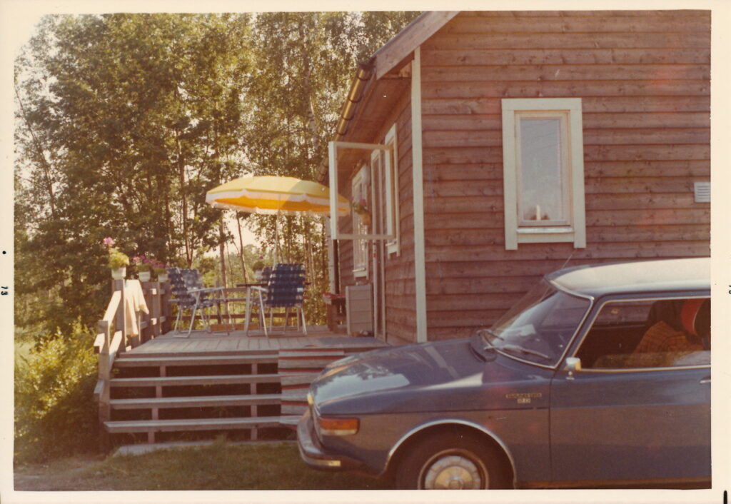 1973 sommarstugan i Hällesjö. 